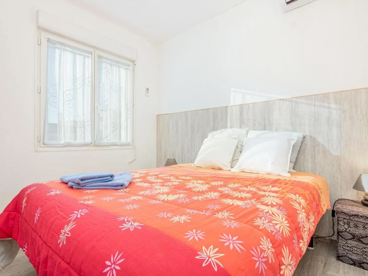 Apartment Sant Maurici By Interhome エンプリアブラバ